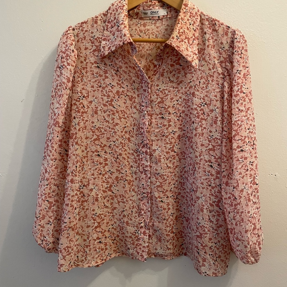 ONLY Women's Blush Floral Blouse